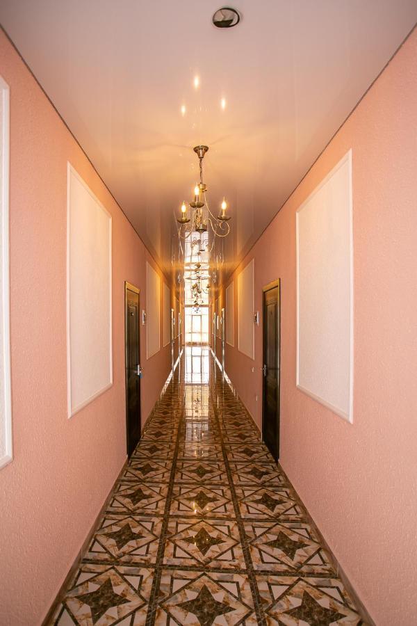 Sanzazila Hotel Gudauta Exterior photo