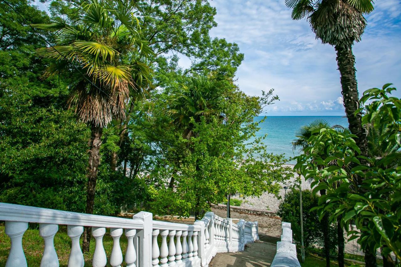 Sanzazila Hotel Gudauta Exterior photo