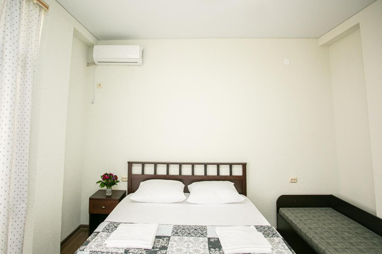 Sanzazila Hotel Gudauta Exterior photo